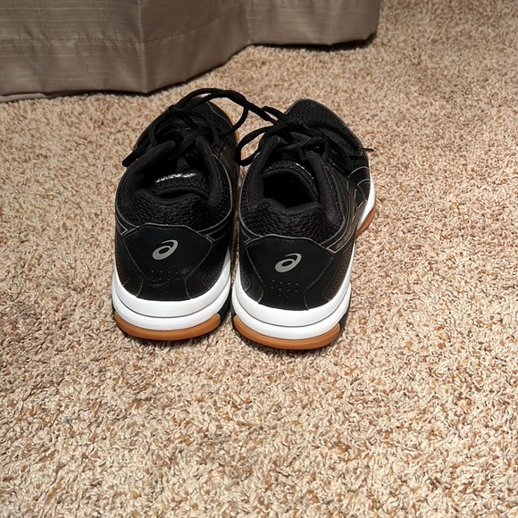 ASICS volleyball shoe - Picture 4 of 7